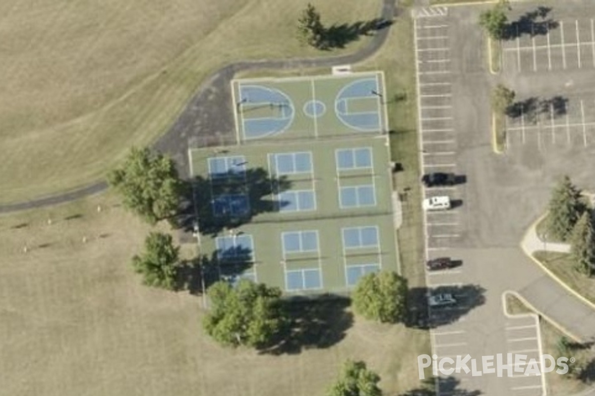 Photo of Pickleball at Lakeview Knolls Park